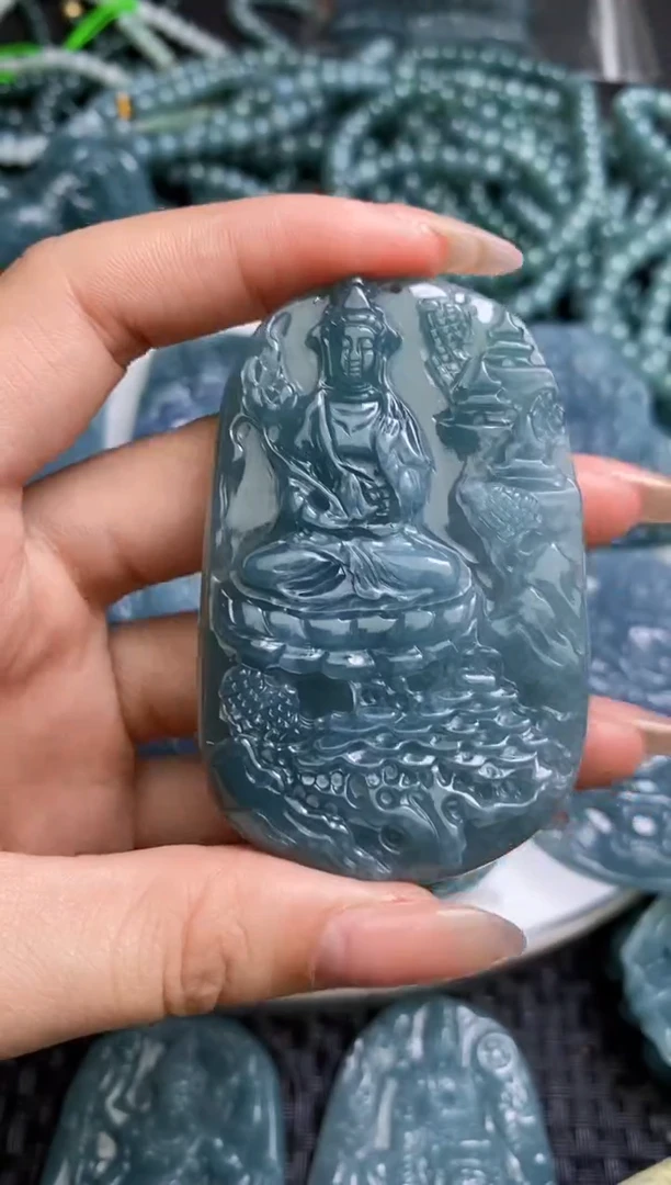 【闪购商品】翡翠颈饰未镶嵌