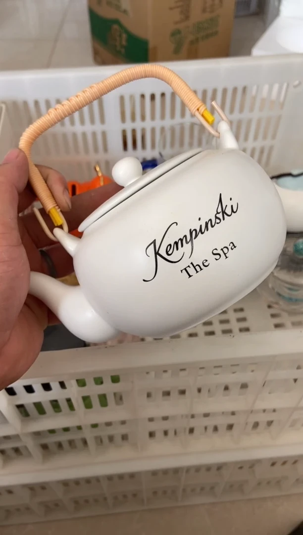 无运费险有瑕疵的摄影的产品有使用过的痕迹有点脏介意勿拍