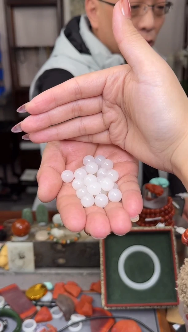 【闪购商品】和田玉挂件未镶嵌1302--12mm  多样性发其一