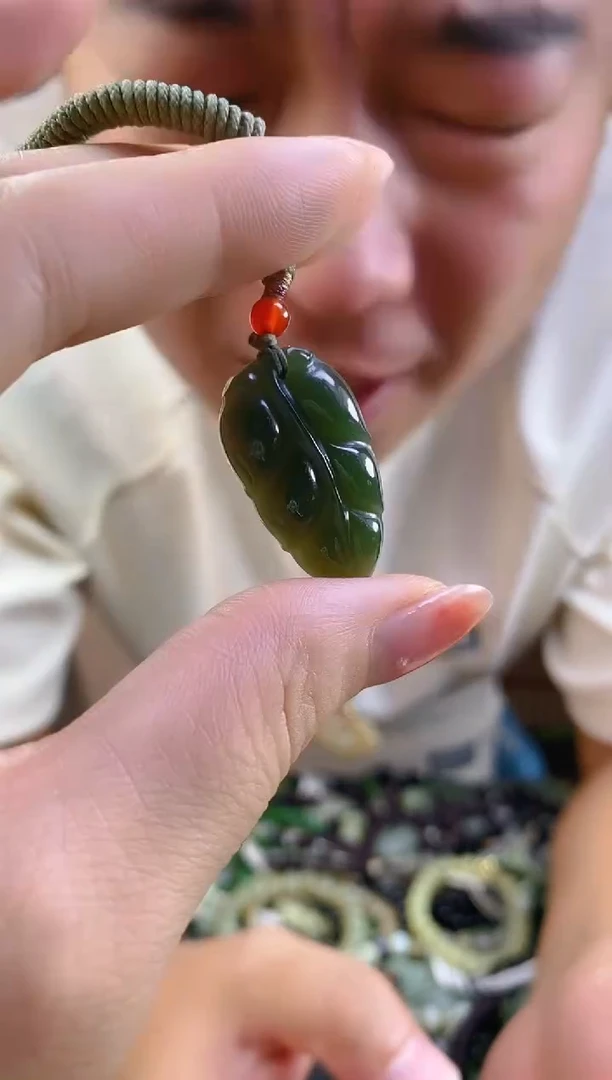 和田玉未镶嵌颈饰多样性发货，拍一发一