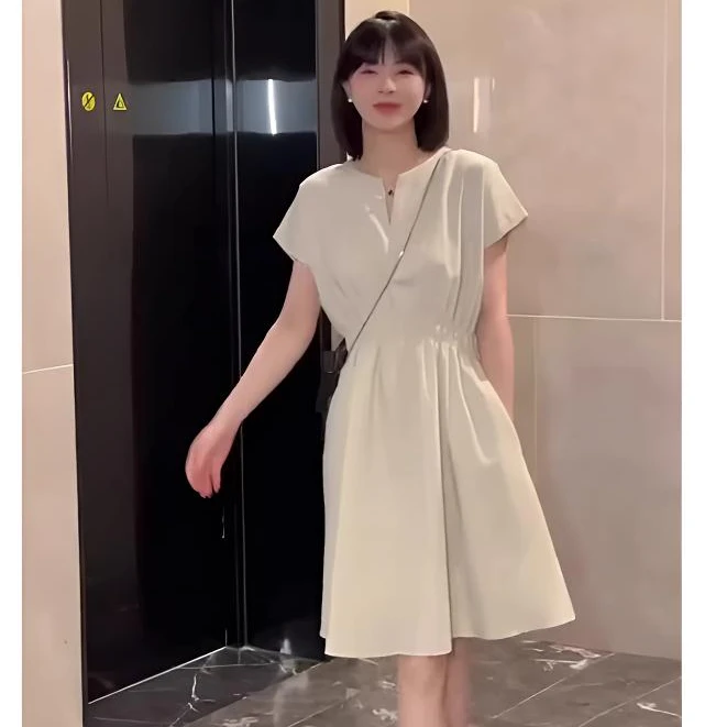 V领法式中长款连衣裙女2025夏季新款收腰显瘦气质小个子茶歇裙子