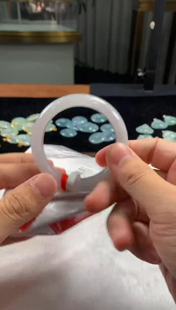 未镶嵌定制翡翠5073毛货不退不换 52-53圈