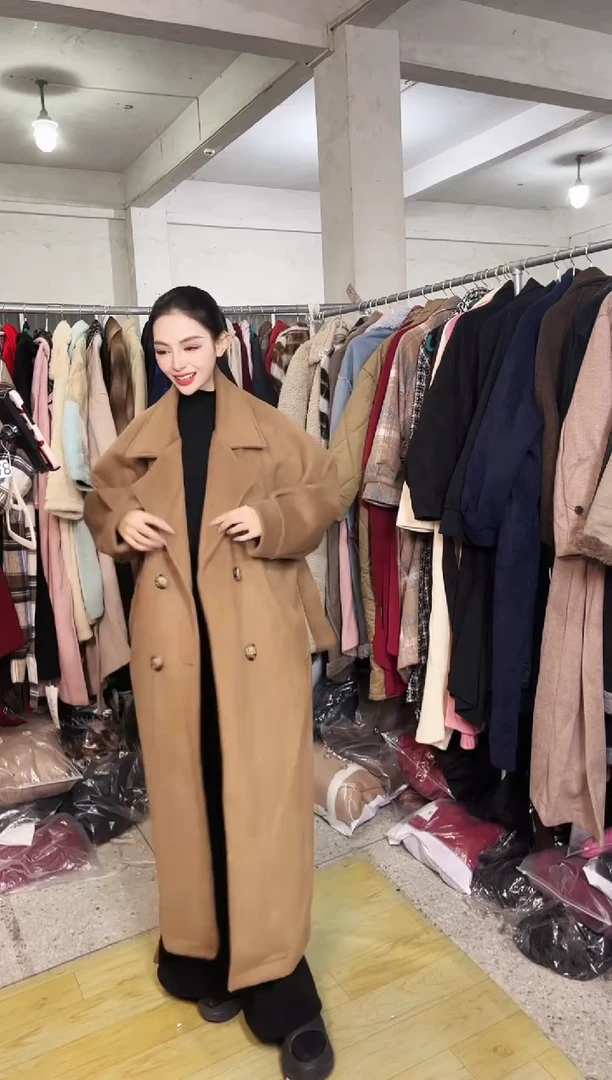 692闪购外套外披马甲打底裤子