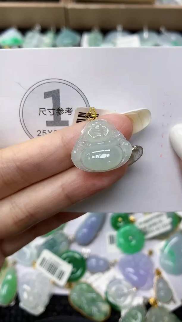 颈饰18K金镶嵌翡翠11111111111