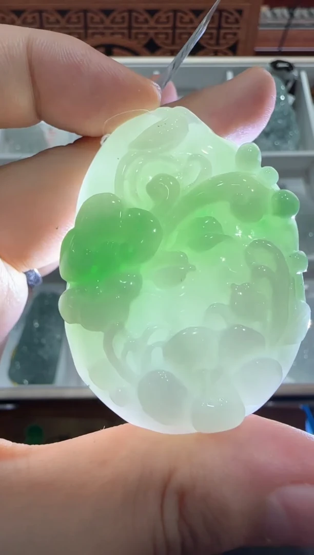 翡翠挂件未镶嵌A货翡翠多样性孤品