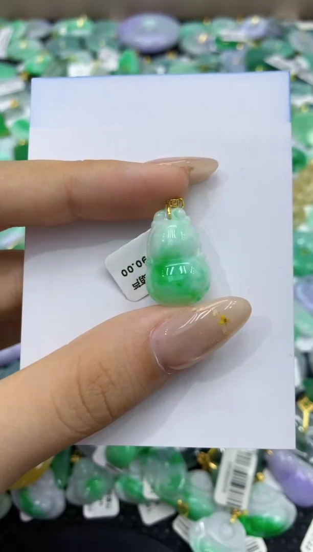 颈饰18K金镶嵌翡翠天然缅甸翡翠A货