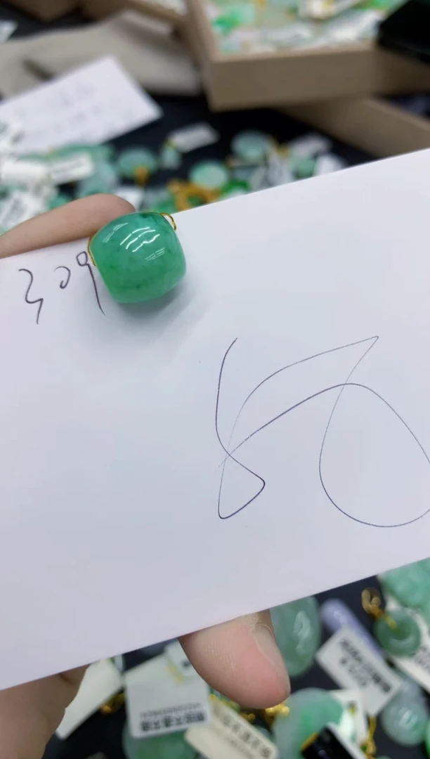 翡翠未镶嵌颈饰111111