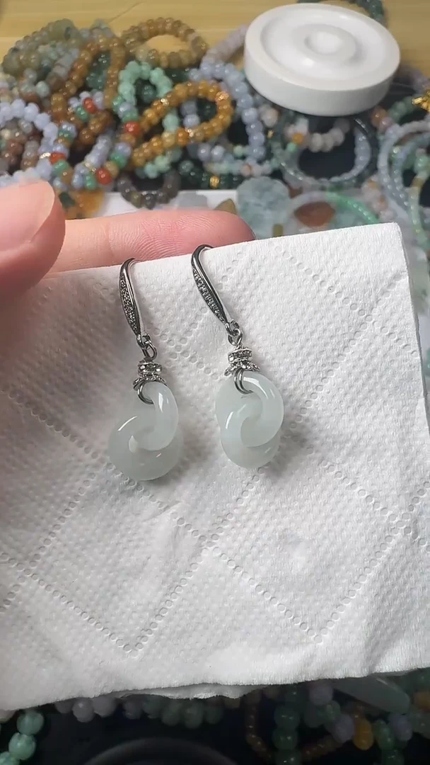 翡翠未镶嵌颈饰【闪购商品】 天然翡翠