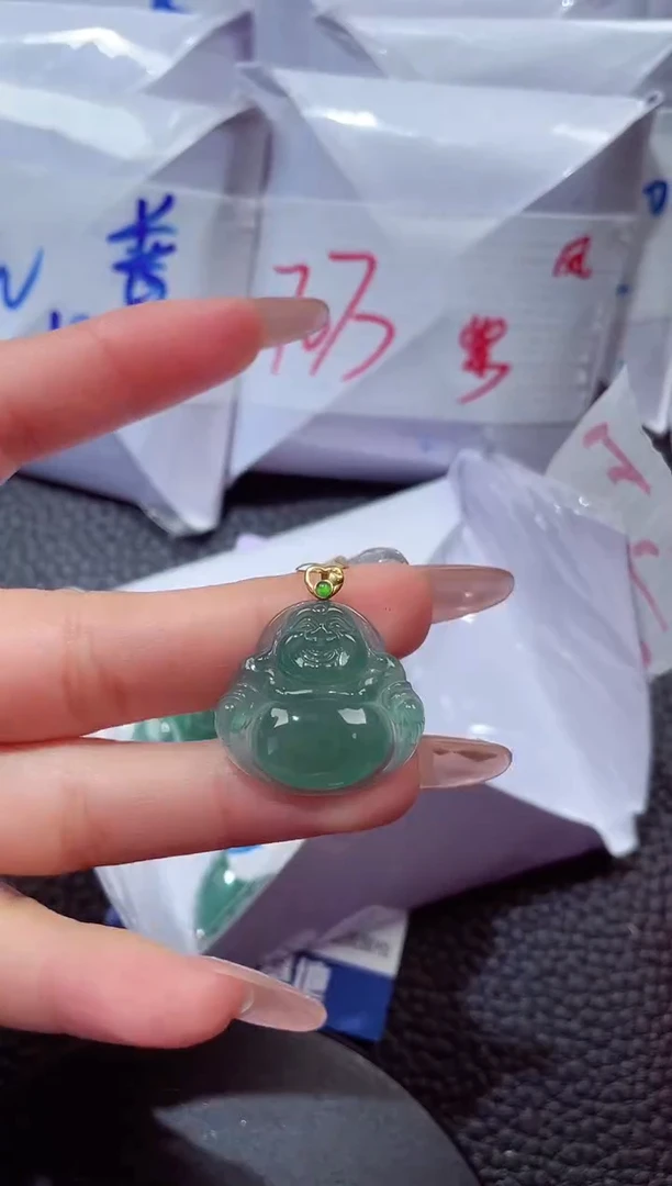 颈饰18K金镶嵌翡翠202612