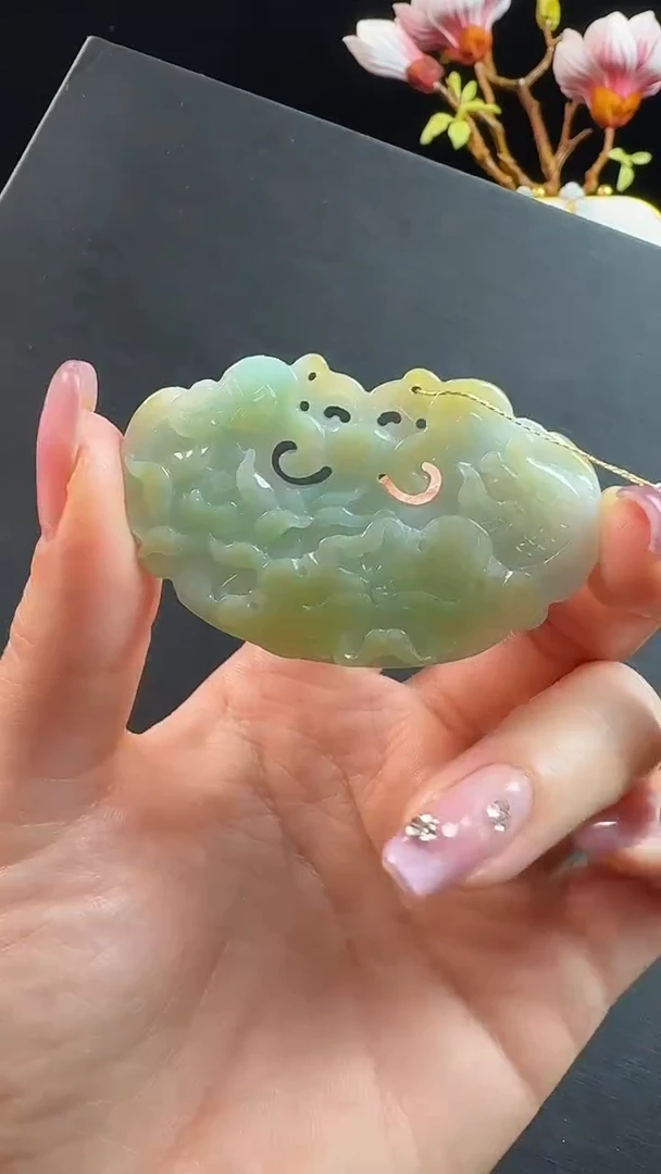 颈饰未镶嵌翡翠如意