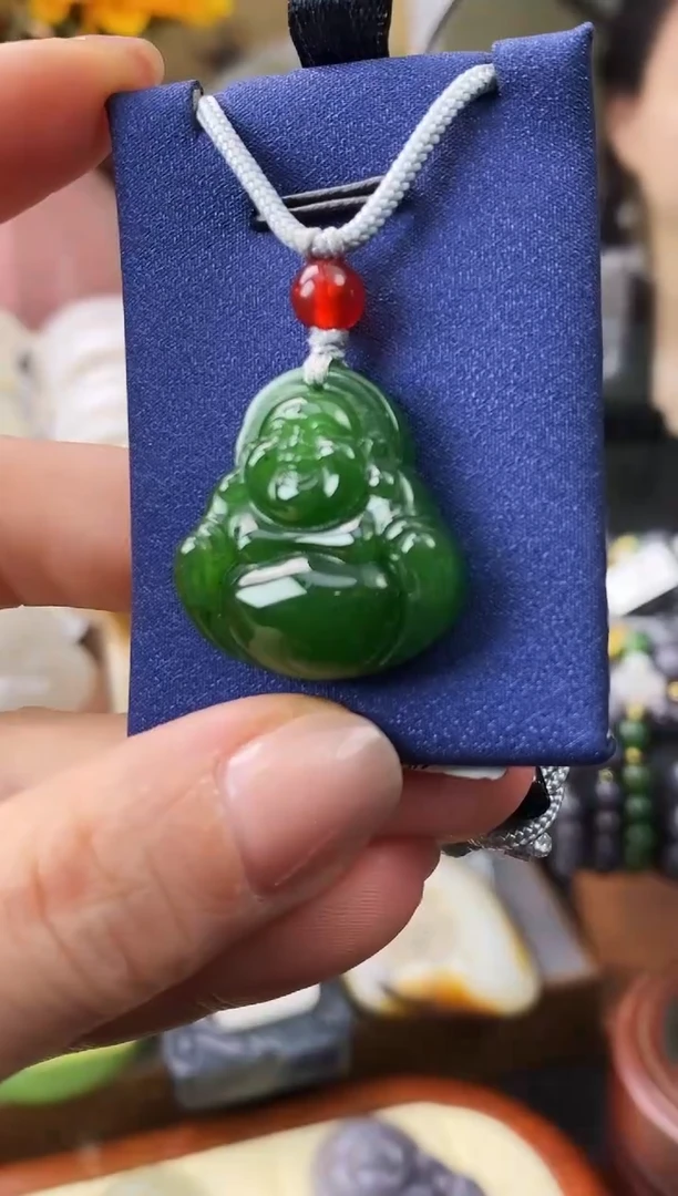 颈饰未镶嵌和田玉（碧玉）佛公27mm*24mm