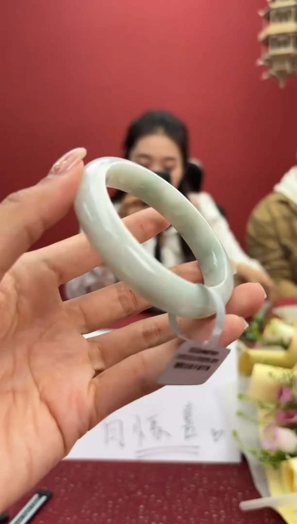 【闪购商品】翡翠手镯未镶嵌2手镯