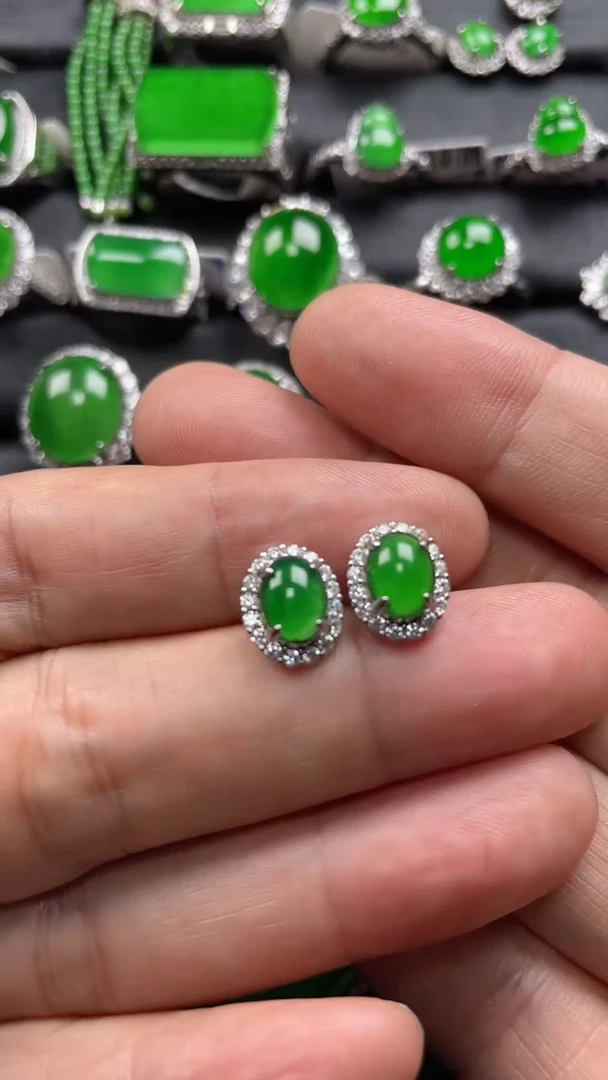 翡翠银S925镶嵌耳饰翡翠