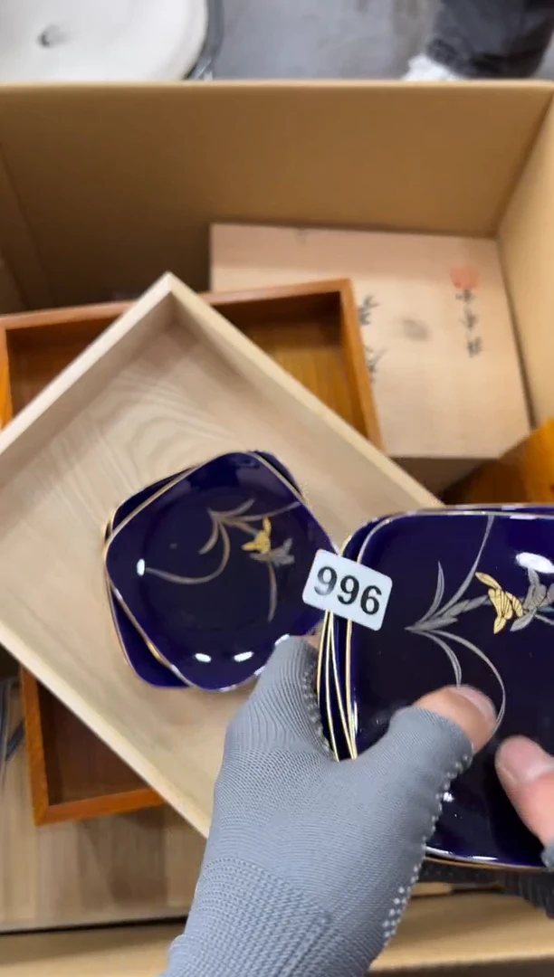 瓷片996中古商品，谨慎参拍