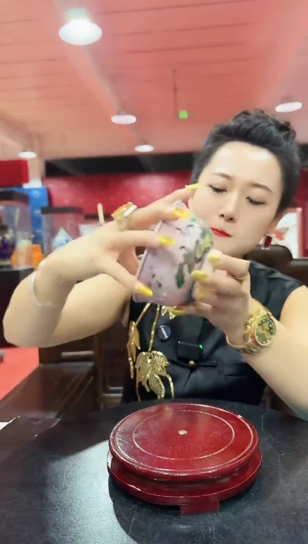 陶瓷红稀土陶瓷碗鹤