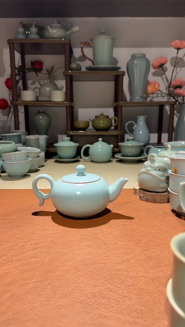 壶瓷中式如意壶  约220ml 仿古釉不开片一级精品