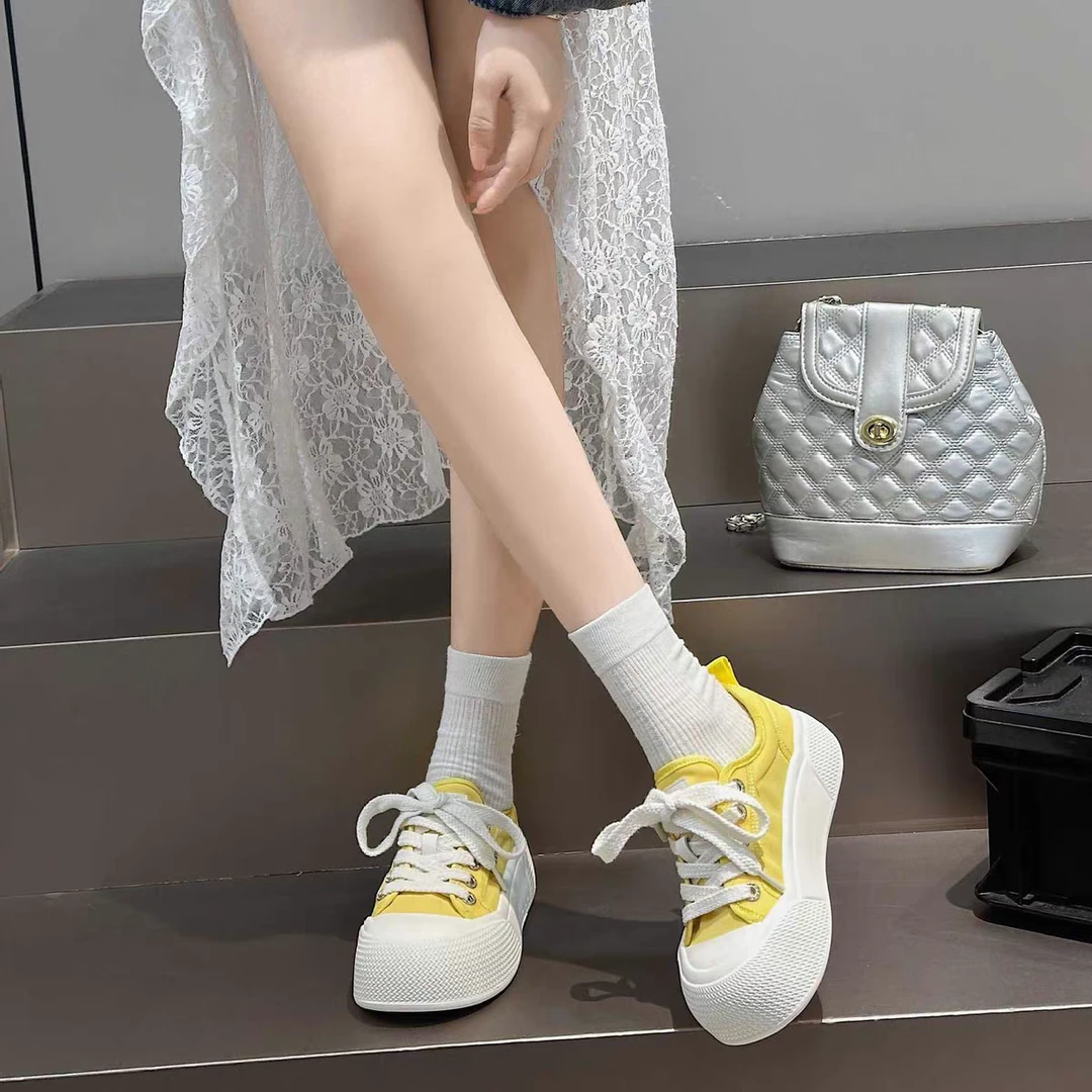 696972厚底内增高透气休闲板鞋女（新疆西藏不包邮）