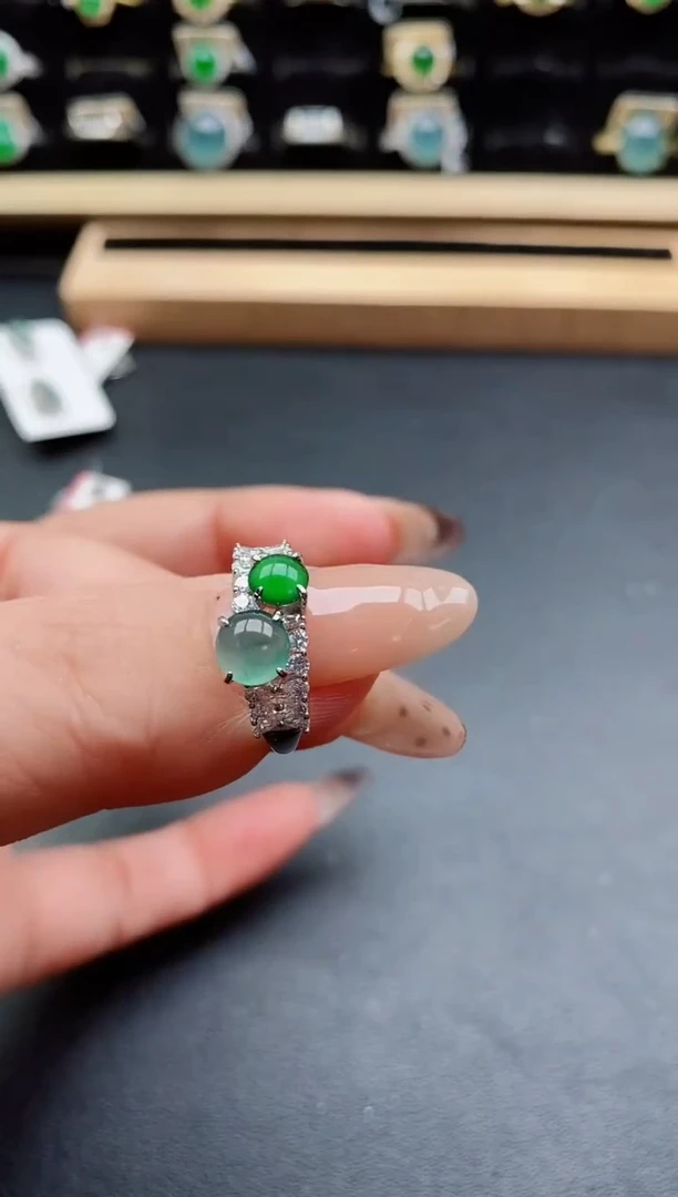 银S925镶嵌戒指翡翠1