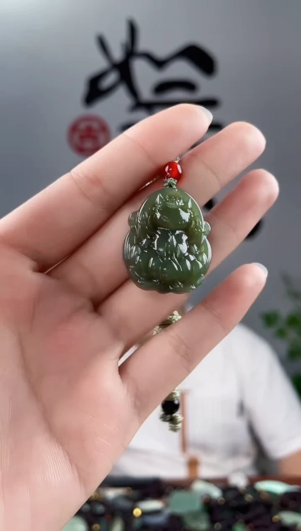 和田玉未镶嵌颈饰拍一发一，多样性发货