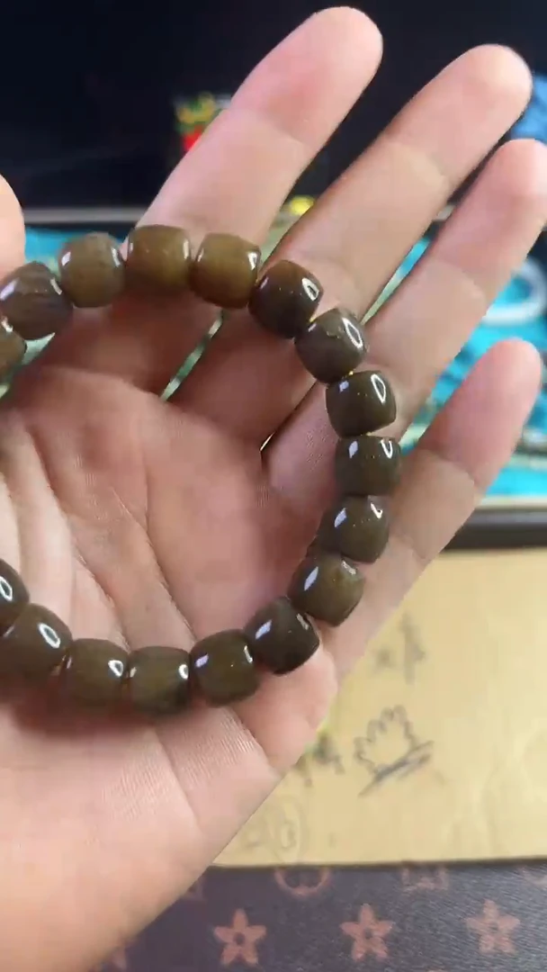 未镶嵌手链和田玉78