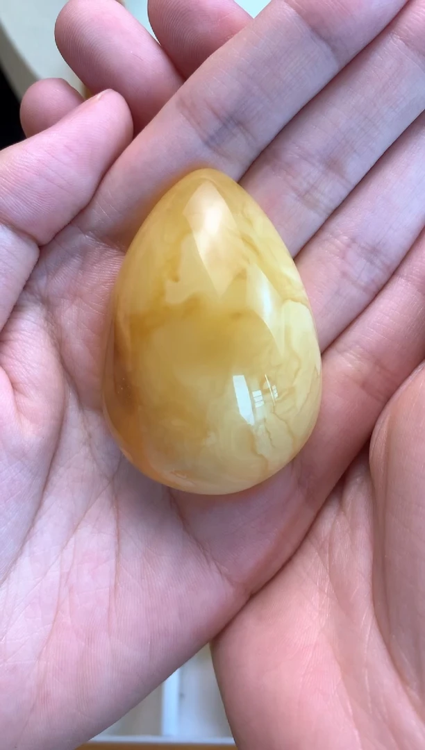 未镶嵌颈饰蜜蜡水滴