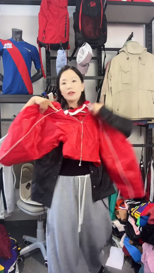 176编码 瑕疵款直播间过款为准 尺码S
