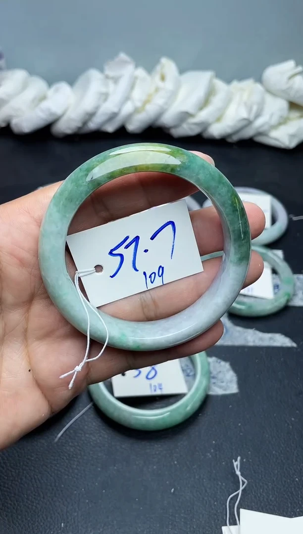 未镶嵌手镯翡翠109