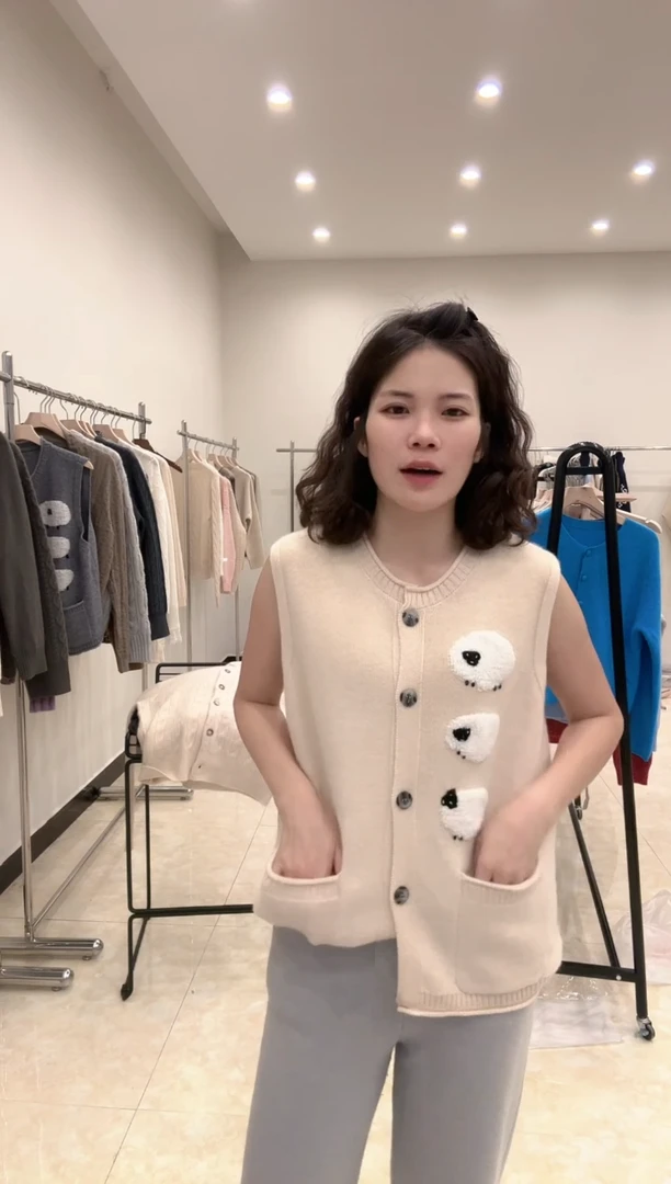 秋季上新 MORO、纱线小羊马甲