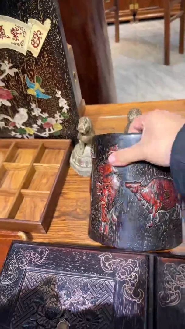 木紫檀五牛图笔筒邵氏紫檀木艺