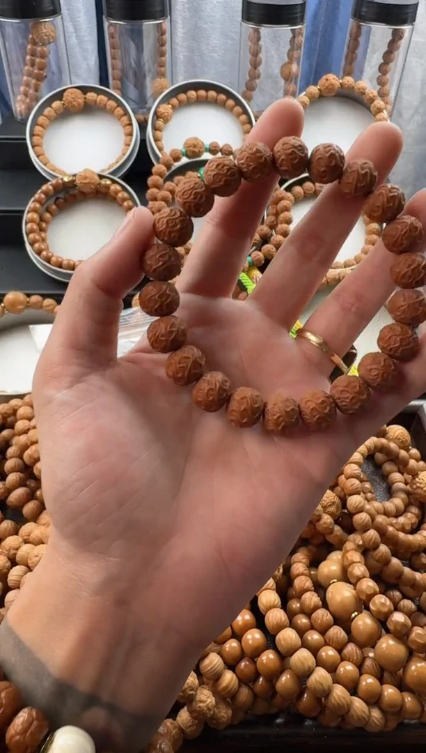 手串猴头核桃虎须单圈·瑕疵