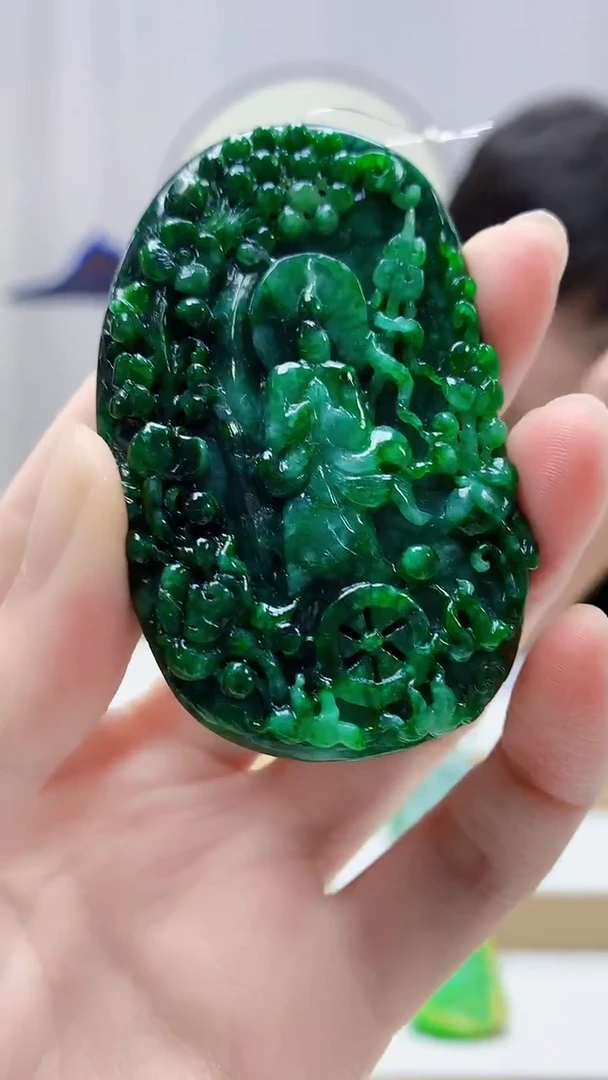 未镶嵌定制翡翠4688zm-毛货挂件84