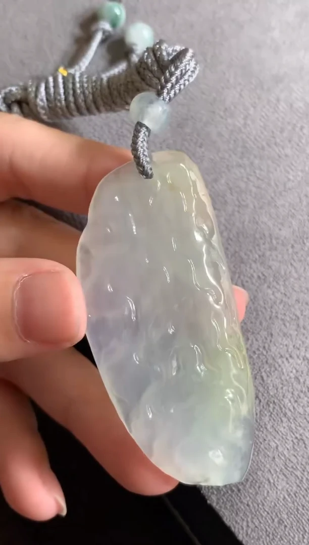 吊坠(不含链)未镶嵌翡翠吊坠