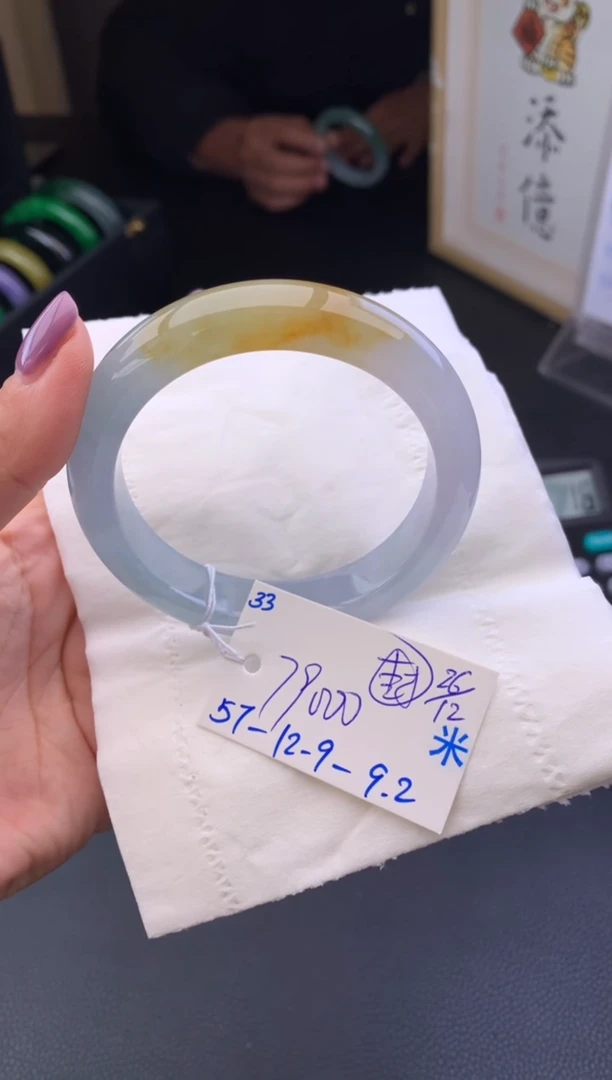 未镶嵌手镯翡翠假一赔三   手镯