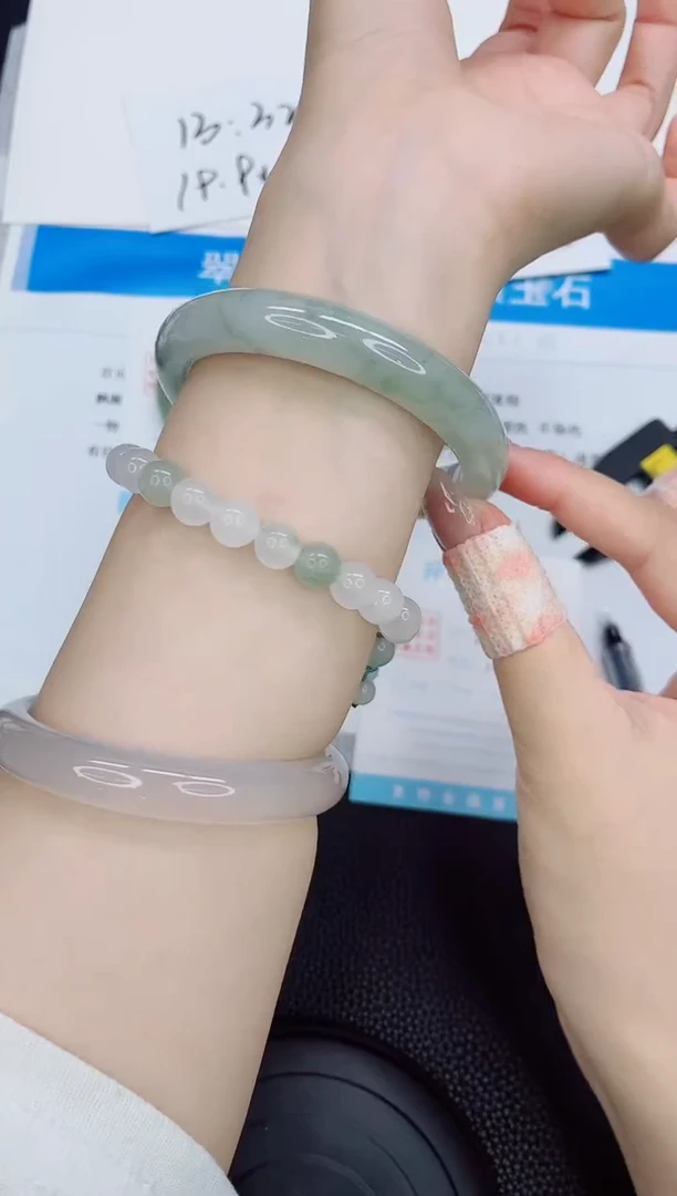 石英质玉手镯未镶嵌226-60.7