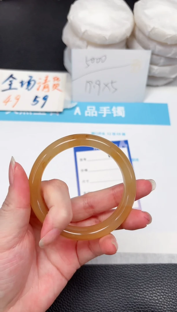 石英质玉手镯未镶嵌115-55