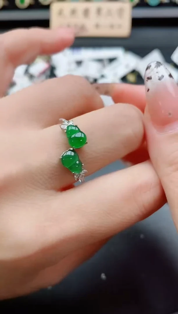 银S925镶嵌戒指翡翠1