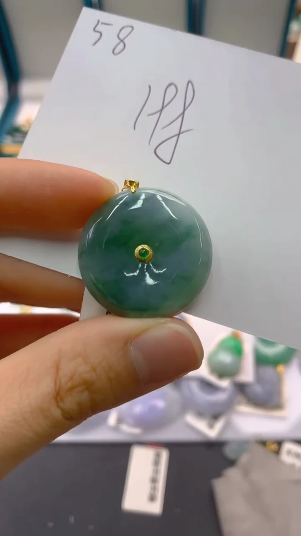 【闪购商品】翡翠颈饰18K金镶嵌1111111111