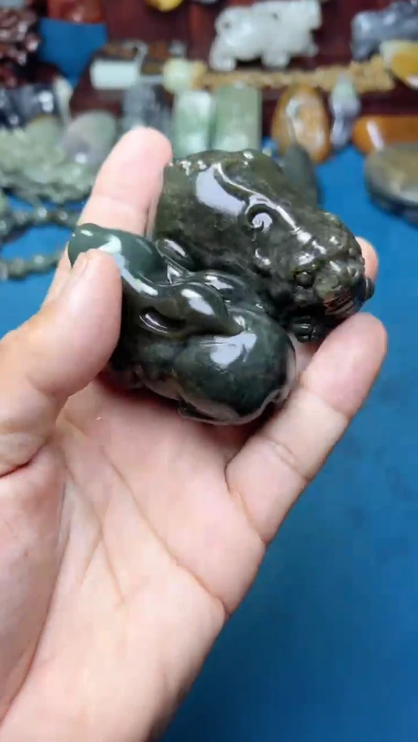 和田玉未镶嵌把件2