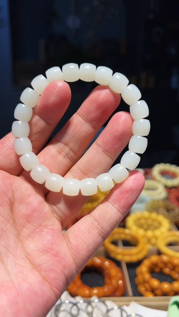 未镶嵌手串和田玉10+直切