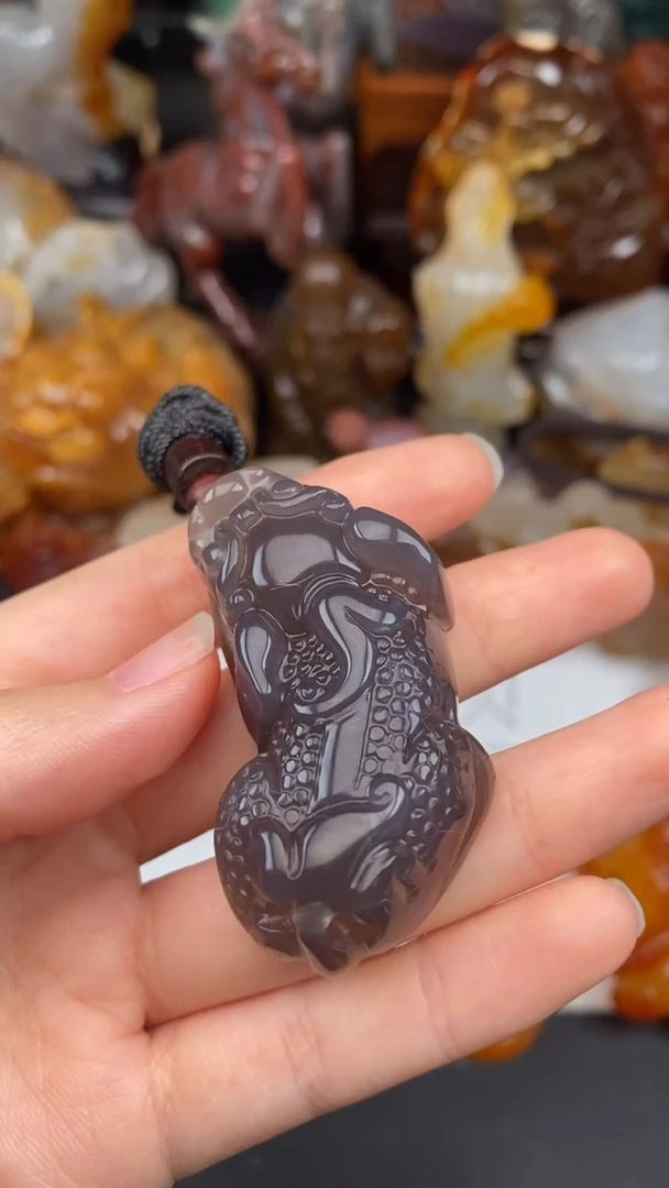 玛瑙/玉髓颈饰未镶嵌太*AA