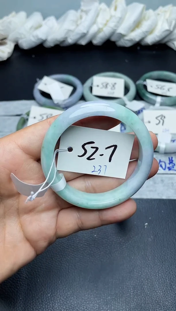 未镶嵌手镯翡翠237