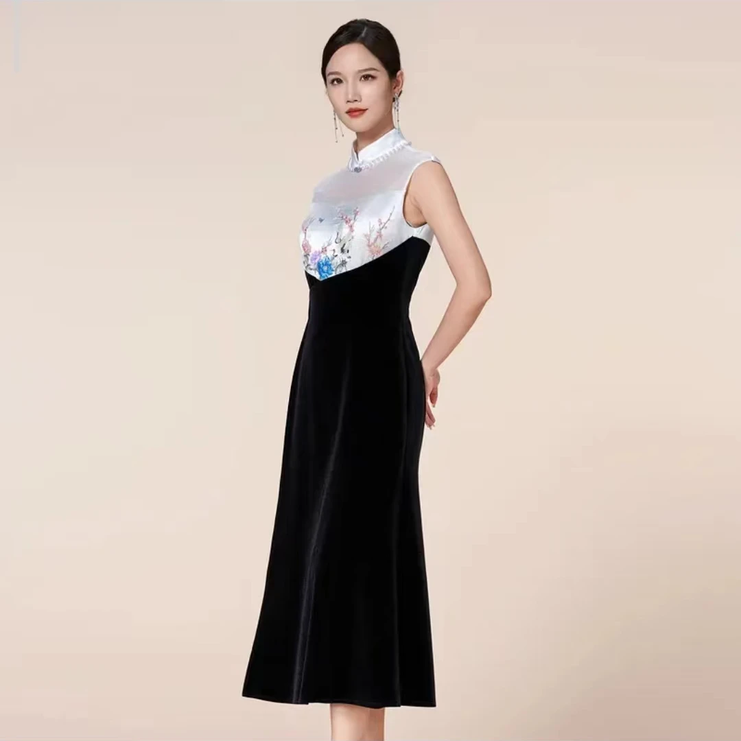 SUSSI/古色24冬季新品新中式立领包肩袖刺绣烫钻鱼尾连衣裙