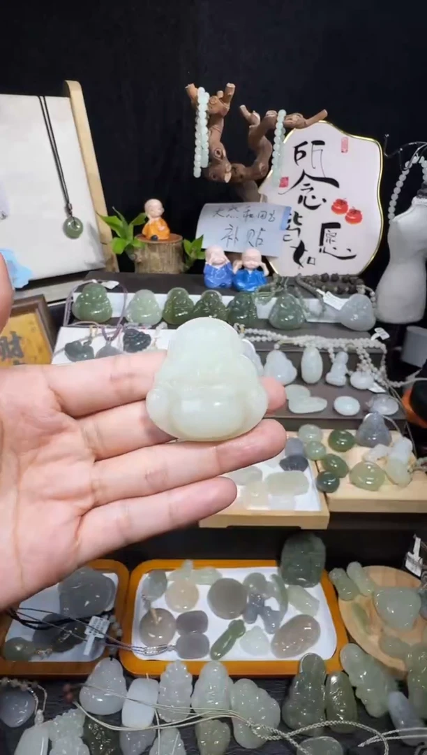 颈饰未镶嵌和田玉雨**晴40高冰佛公