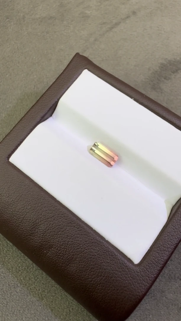 未镶嵌珠宝半成品碧玺1.06ct