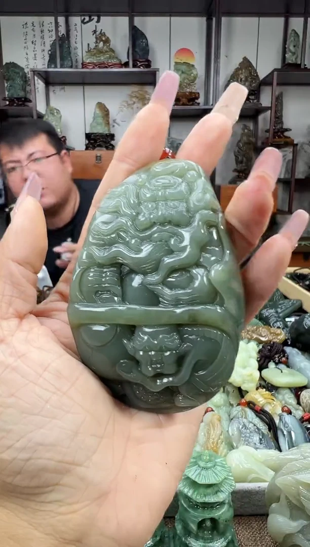 未镶嵌和田玉把件1