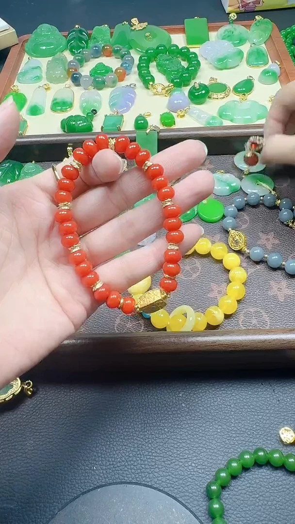 颈饰未镶嵌翡翠304红翡盘珠手串