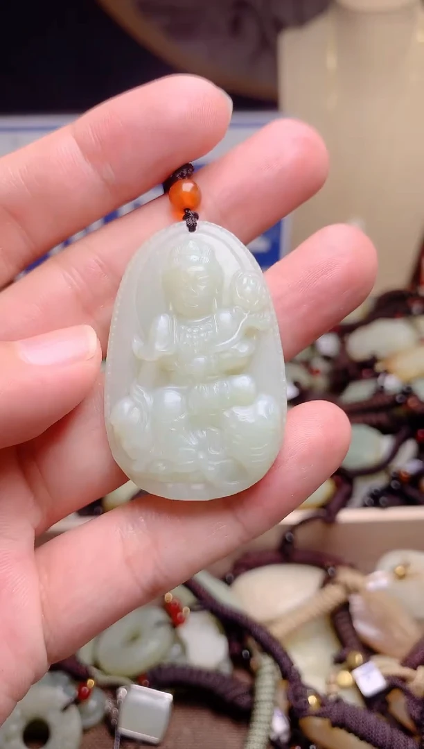 和田玉未镶嵌颈饰1