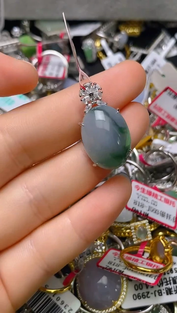 银S925镶嵌戒指翡翠百内无证书