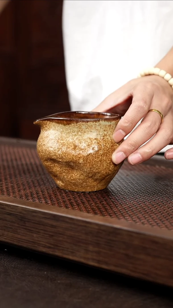 茶壶紫砂均釉手抓公道