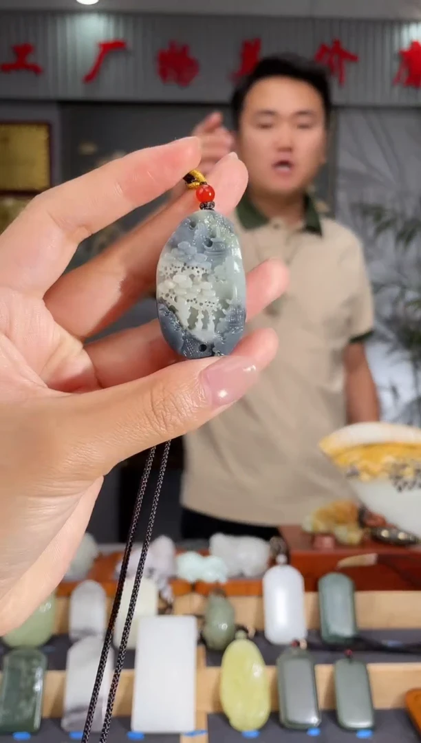 和田玉未镶嵌颈饰1